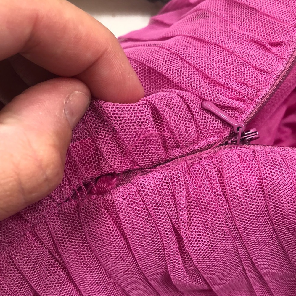 Pretty in Magenta - Picture 7 of 8